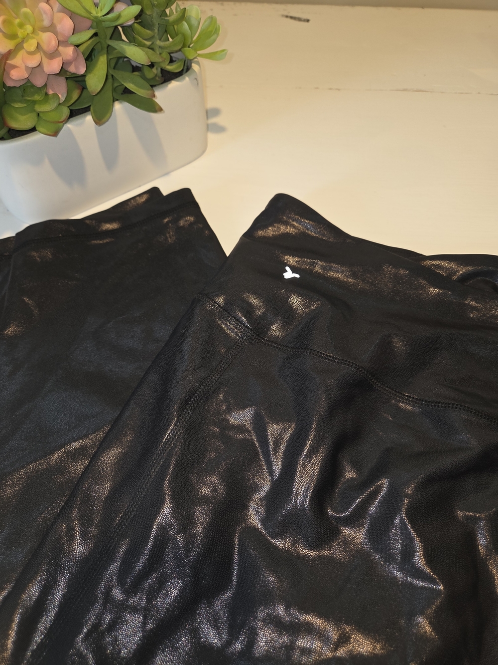 Old Navy Active High-Rise Leggings - Black Leather-(look) 4X NWOT